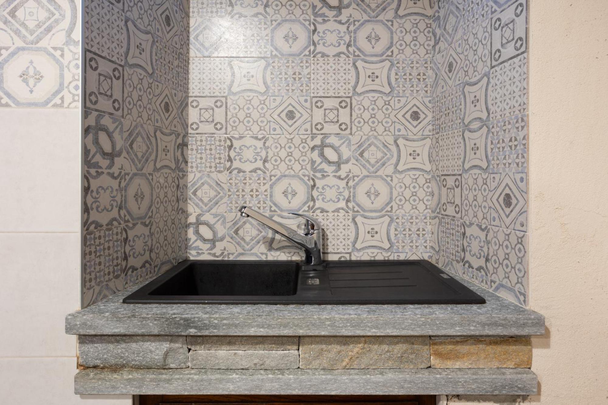 Da Tinti Apartment Madonna Del Sasso Екстериор снимка